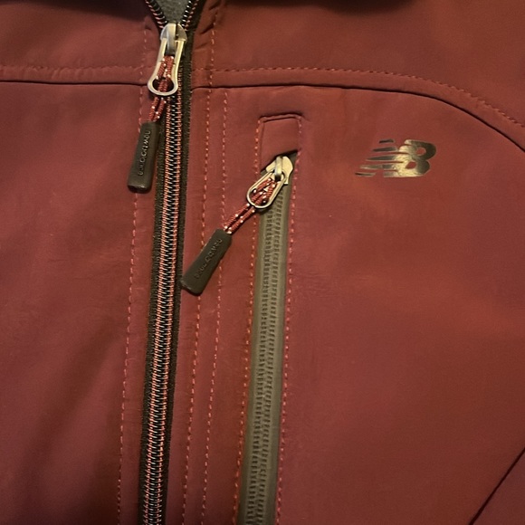 New Balance men’s jacket - Picture 3 of 7